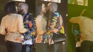 Video of Davido Kissing Chioma on Stage Thrills Audience