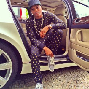 Davido Responds To Comparison With Wizkid With a Striking Question