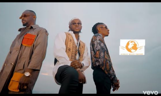 Krizbeatz Ft. Sean Tizzle & Ceeboi Level Video Download