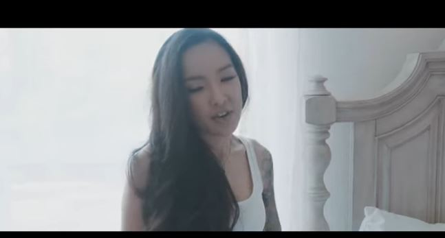 Tatiana Manaois – Heaven Video Download