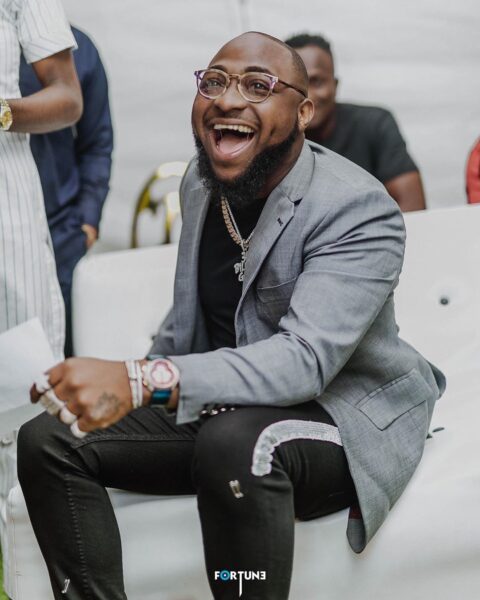 Davido Surprises Zlatan With 30 Billion Gang Chain.