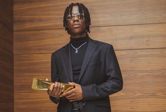 Mavin Record rookie Rema has taken to his twitter to motivate his fans to be a better version of themselves and their best to rewrite their story and make the Universe proud.