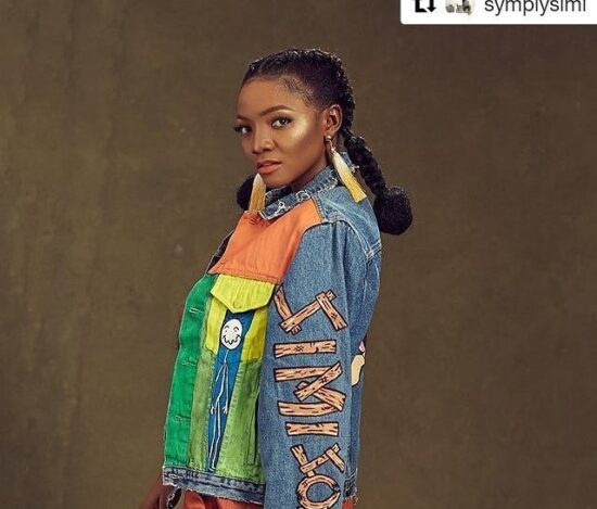 Simi Finally Clears Pregnancy Rumour in Duduke Music Video