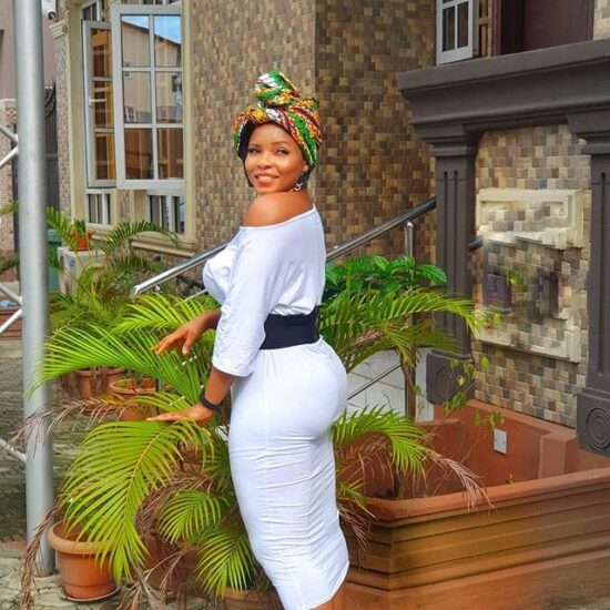 Yemi Alade Advises Fans Who are Envious of their Neighbors Success