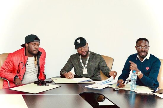 Davido Signs New Artiste, Deinde, To DMW