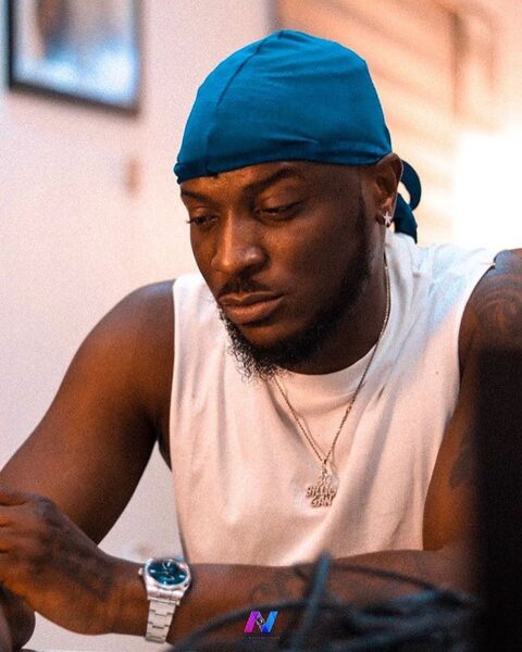 Peruzzi hailed by Nigerians for reportedly chasing robbers from Third mainland