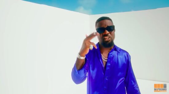 Sarkodie ft. Kuami Eugene –'Happy Day Video'