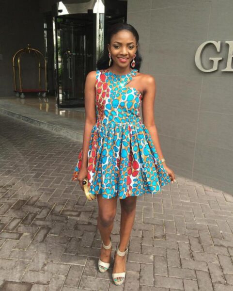 "Shame On You" - Simi tackles Nigerian Government