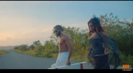 Sarkodie ft. Moelogo – Come Back Video Download Mp4