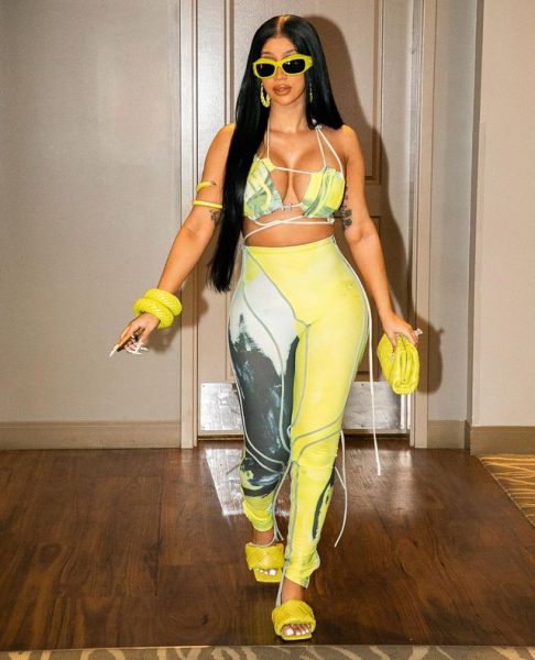 Cardi B advises women on gift their partners for valentine