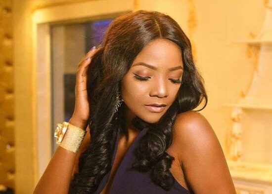 Simi reacts as “Duduke” Becomes the First Video to Be Certified Multi-Platinum in Nigeria