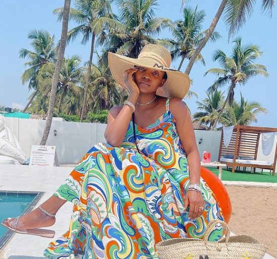 "He deserves more babies"-Simi says as Adekunle Gold treats her to private beach party