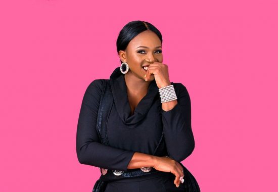 Waje reacts as man tries to shoot his shot at her