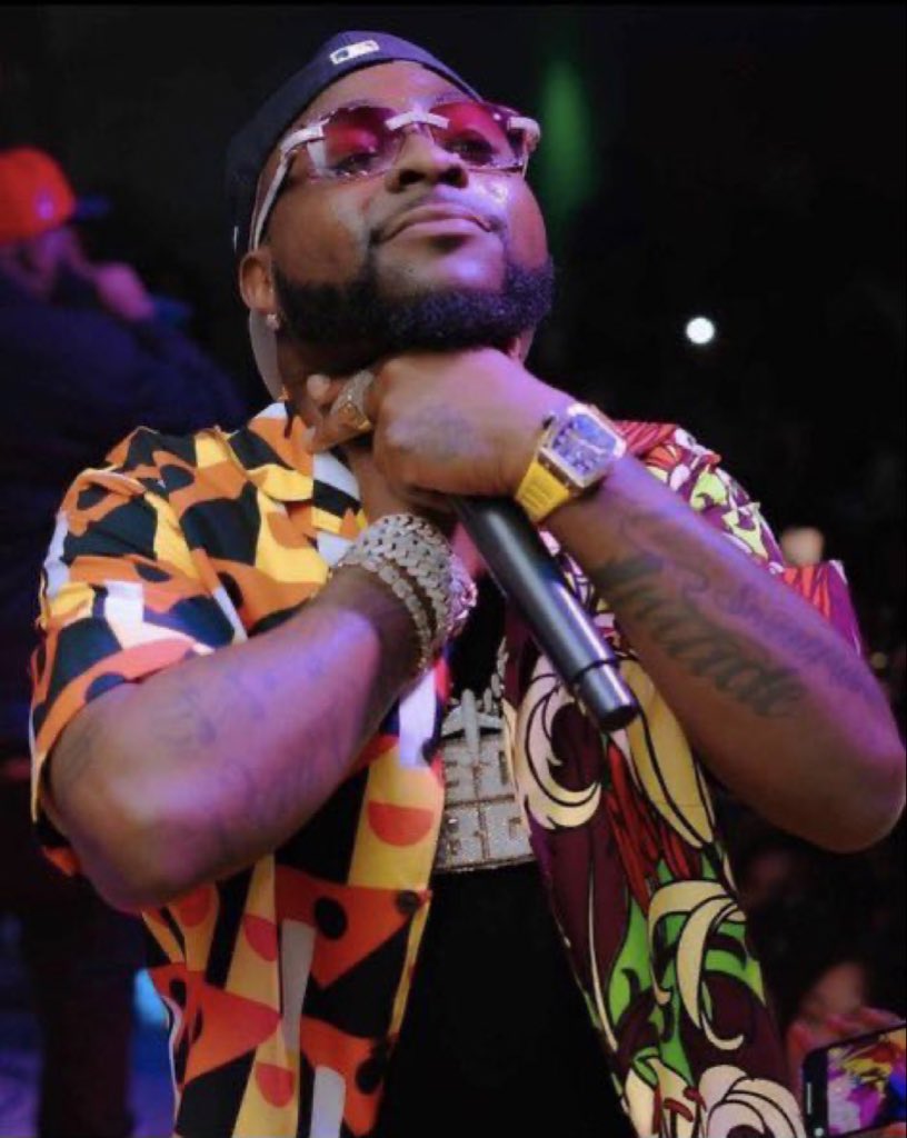 Davido's'E choke' slang now has emoji on Twitter