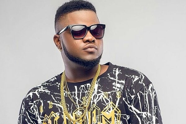 Skales ft. Davido - This Your Body Lyrics