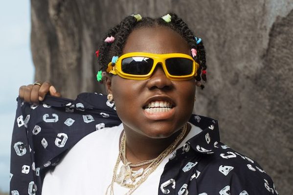 Teni - Save the Day Lyrics