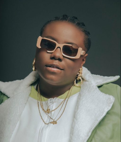 Teni sends message to people she owing money