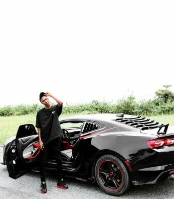 Top 10 Nigeria artistes that own luxury cars