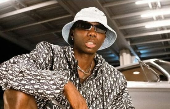 Blaqbonez stuns fans as he shows off girlfriends on social media