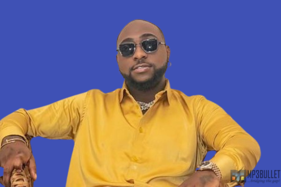 Female Fan reveals how much Davido paid her after she jumped on stage to hug him