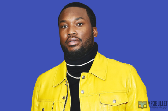 Meek Mill cries out after his phone gets Pick-Pocketed In Ghana