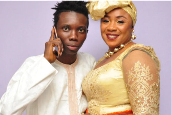 Blaqbonez gifts his mother a car for her birthday