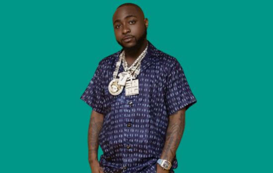 Lucky fan who picked Davido's singlet at ‘Timeless’ concert shares what he plans to do with it
