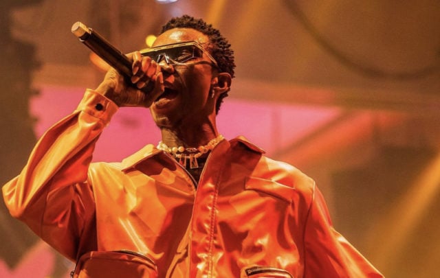 Blaqbonez Faces Hostile Crowd During Abuja Performance